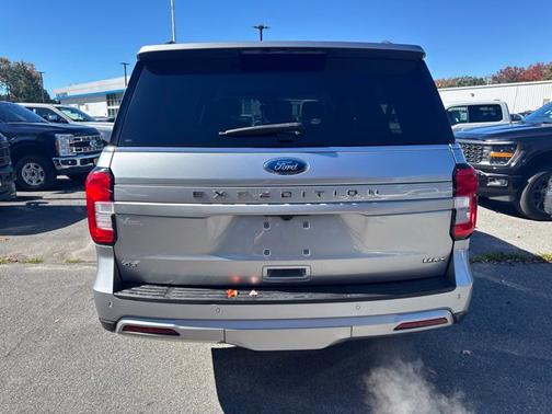 Silver Metallic 2024 Ford Expedition Max XLT