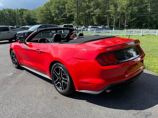 2022 Ford Mustang EcoBoost Premium