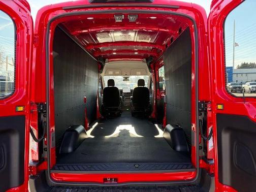 2025 Ford Transit-250 148 WB Medium Roof Cargo