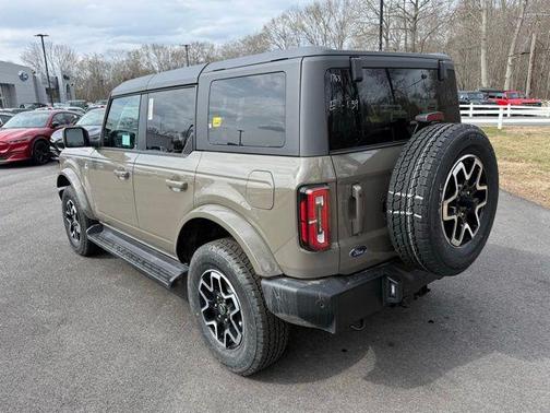 2025 Ford Bronco Outer Banks