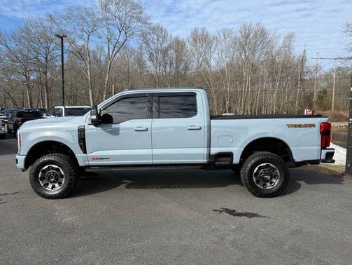 2024 Ford F-350 Lariat Super Duty
