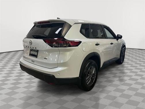 2025 Nissan Rogue S
