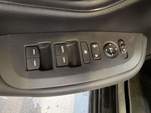 Black 2023 Honda HR-V LX