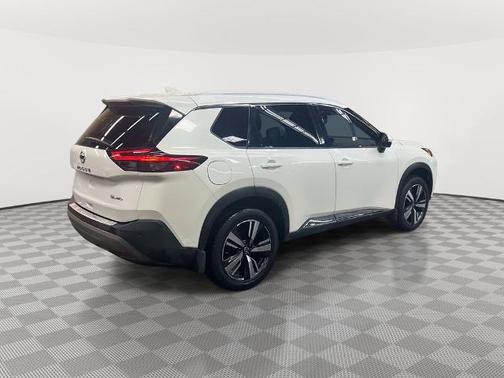 White 2021 Nissan Rogue SL