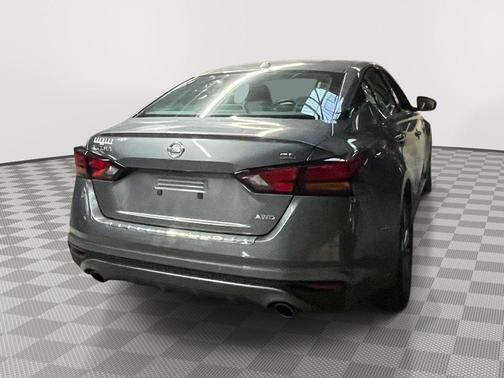 Gun Metallic 2022 Nissan Altima 2.5 SL