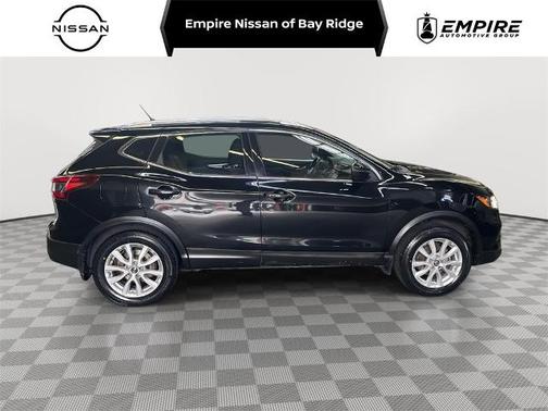 2020 Nissan Rogue Sport SV