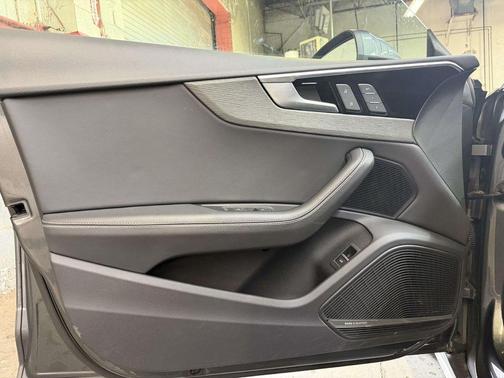 Daytona Gray Pearl Effect 2024 Audi A5 Sportback 45 S line quattro Premium