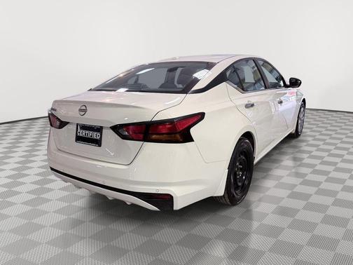 Glacier White 2025 Nissan Altima S