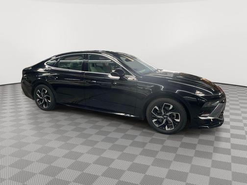 Onyx Black 2024 Hyundai SONATA SEL