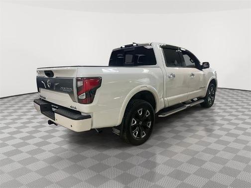 2023 Nissan Titan Platinum Reserve