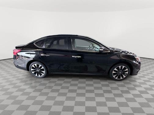 Black 2019 Nissan Sentra SR