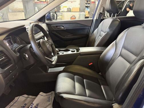 Caspian Blue 2021 Nissan Rogue SV