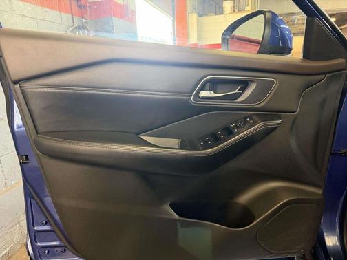 Caspian Blue 2021 Nissan Rogue SV