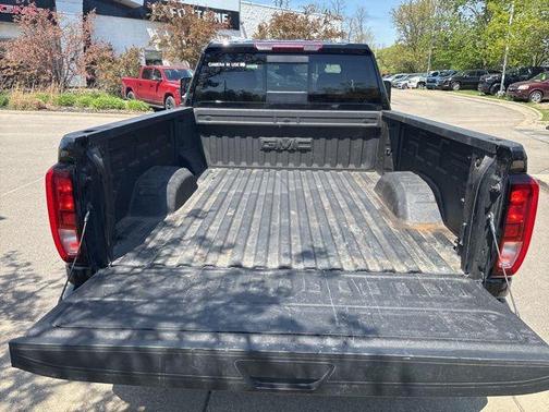 Onyx Black 2024 GMC Sierra 2500 SLE