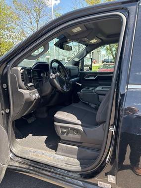 Onyx Black 2024 GMC Sierra 2500 SLE