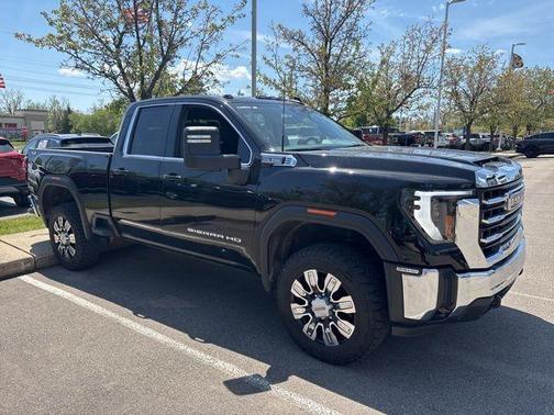 Onyx Black 2024 GMC Sierra 2500 SLE