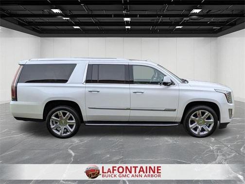 2016 Cadillac Escalade ESV Premium