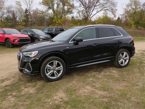 2021 Audi Q3 45 S line Premium