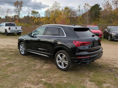 2021 Audi Q3 45 S line Premium