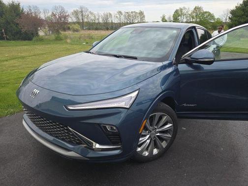 Ocean Blue Metallic 2024 Buick Envista Avenir