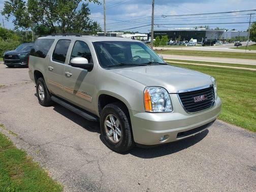Champagne Silver 2013 GMC Yukon XL 1500 SLT