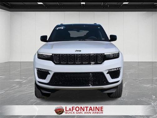 2025 Jeep Grand Cherokee Summit