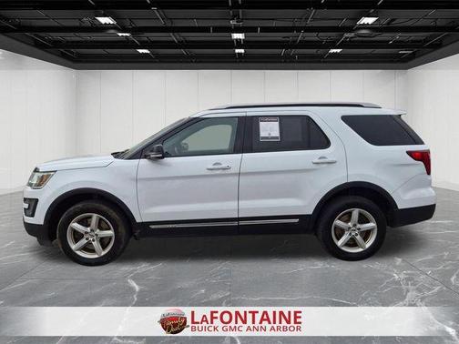 Oxford White 2016 Ford Explorer XLT