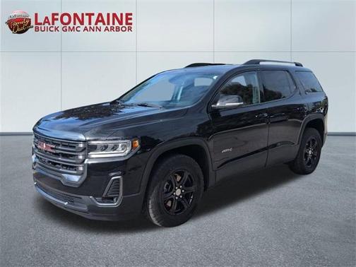 2023 GMC Acadia AT4