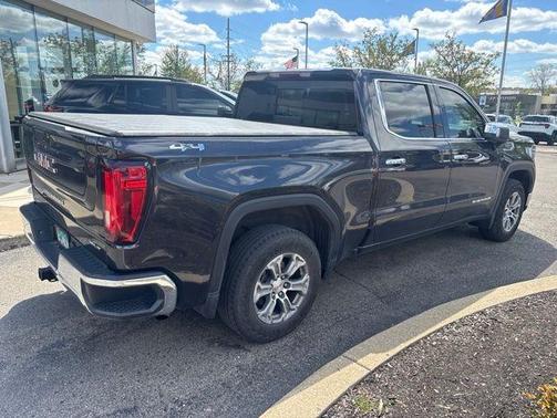 Titanium Rush Metallic 2023 GMC Sierra 1500 SLT