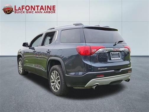 2019 GMC Acadia SLE-2