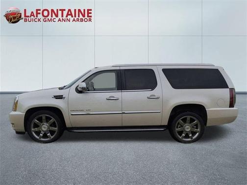 2014 Cadillac Escalade ESV Luxury