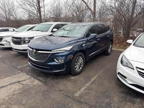 2023 Buick Enclave Essence