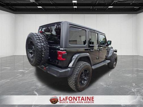 Black Clearcoat 2018 Jeep Wrangler Unlimited Sahara