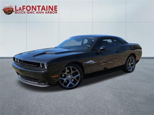 2015 Dodge Challenger SXT