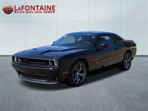 2015 Dodge Challenger SXT