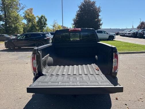 2022 GMC Canyon AT4 w/Leather