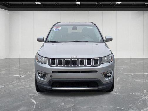 Billet Silver Metallic Clearcoat 2019 Jeep Compass Limited
