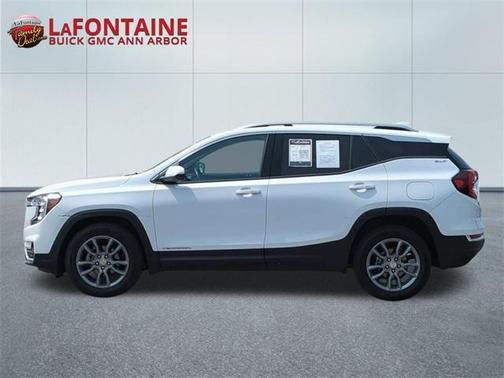2022 GMC Terrain SLT