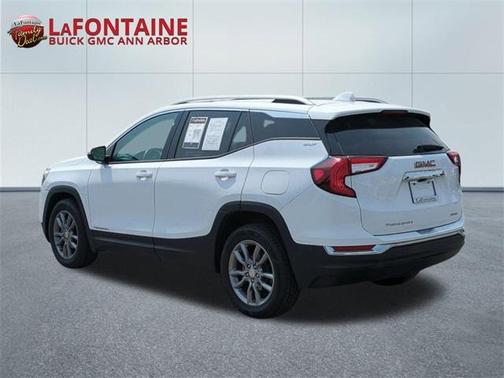 2022 GMC Terrain SLT