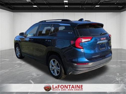 2022 GMC Terrain SLE