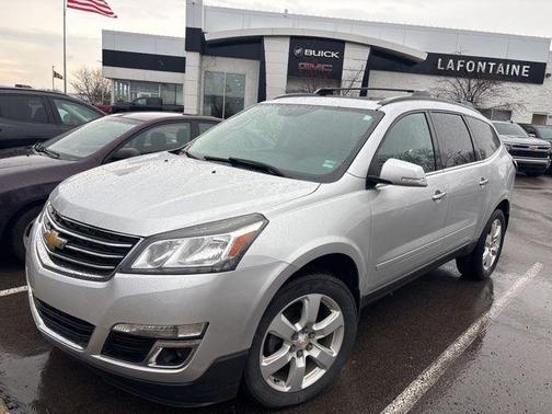 Silver Ice Metallic 2016 Chevrolet Traverse 1LT
