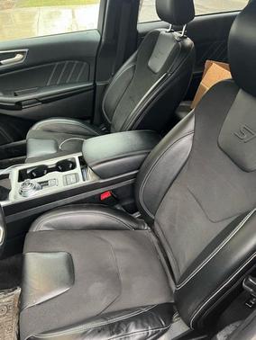 2021 Ford Edge ST