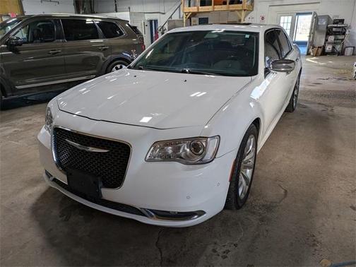 2017 Chrysler 300C Base