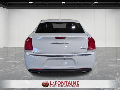 2017 Chrysler 300C Base