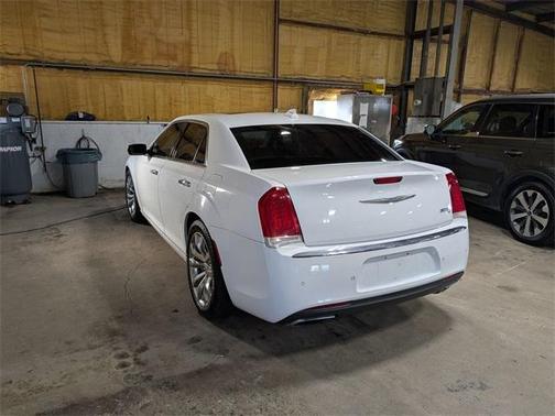 2017 Chrysler 300C Base