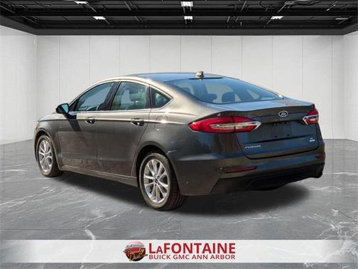 2020 Ford Fusion SE