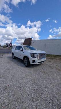 White Frost 2022 GMC Yukon XL Denali