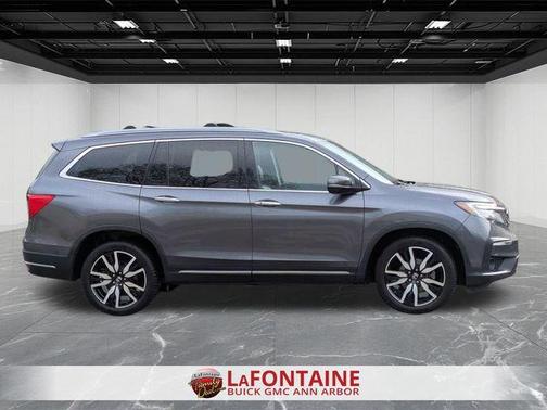 Modern Steel Metallic 2021 Honda Pilot Touring 7-Passenger