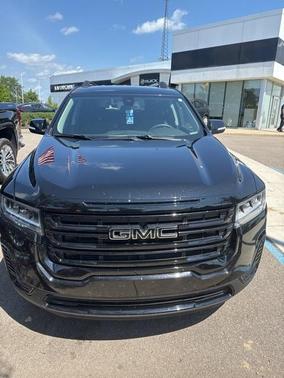 2022 GMC Acadia SLE