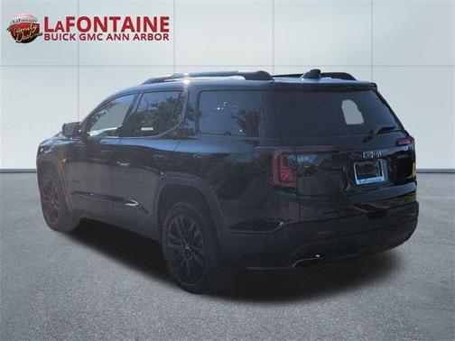 2022 GMC Acadia SLE